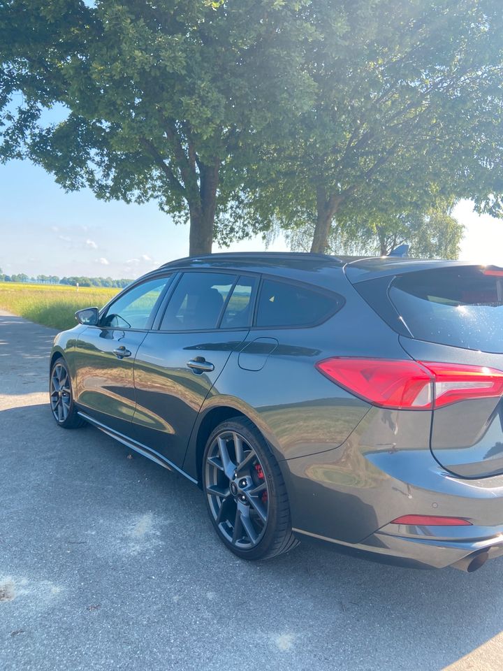 Ford Focus ST mit 360PS Leistungssteigerung von Wolf Racing in Biberach an der Riß