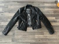Kunstlederjacke Bikerjacke rockig Amisu Gr. 38 schwarz neuwertig Bayern - Gersthofen Vorschau
