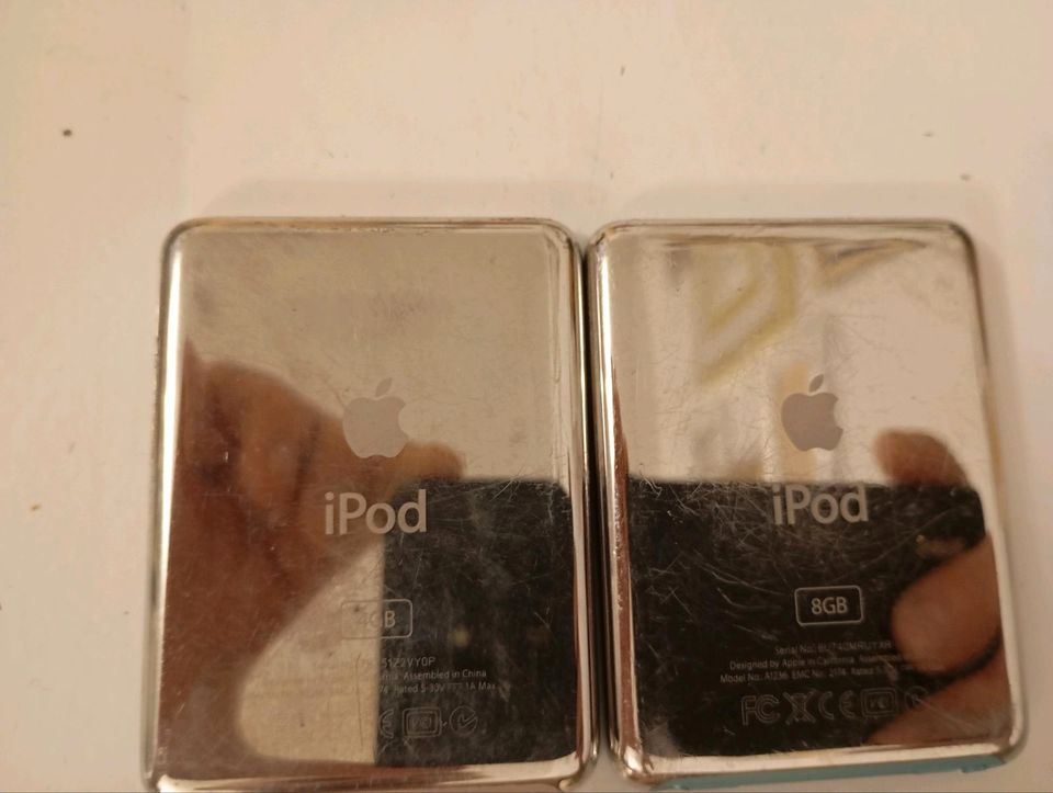 Appel iPod's nano 4 & 8 GB in Fürth