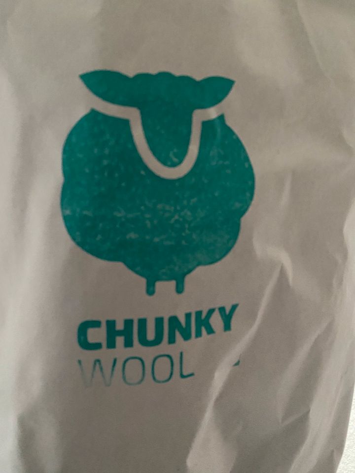 Chunky Wolle, 5 verschiedene Farben á 1 kg in Gelbensande