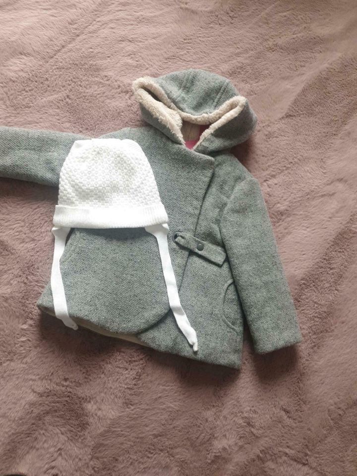 Zara Baby Mädchen Mantel mit Mütze 86/92 in Borchen