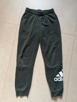 Adidas Sporthose Gr.152 Thüringen - Erfurt Vorschau