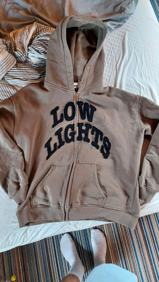 Low lights studios zipper / zip hoodie / pullover in Neustadt