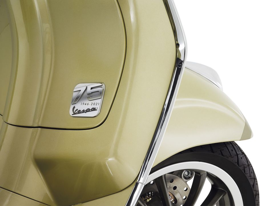 Vespa Primavera 50 75 Jahre Euro 5 - Sondermodell in Coerde