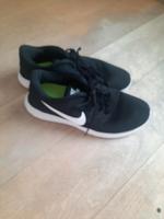 Nike Turnschuh Gr. 40 Bayern - Aichach Vorschau