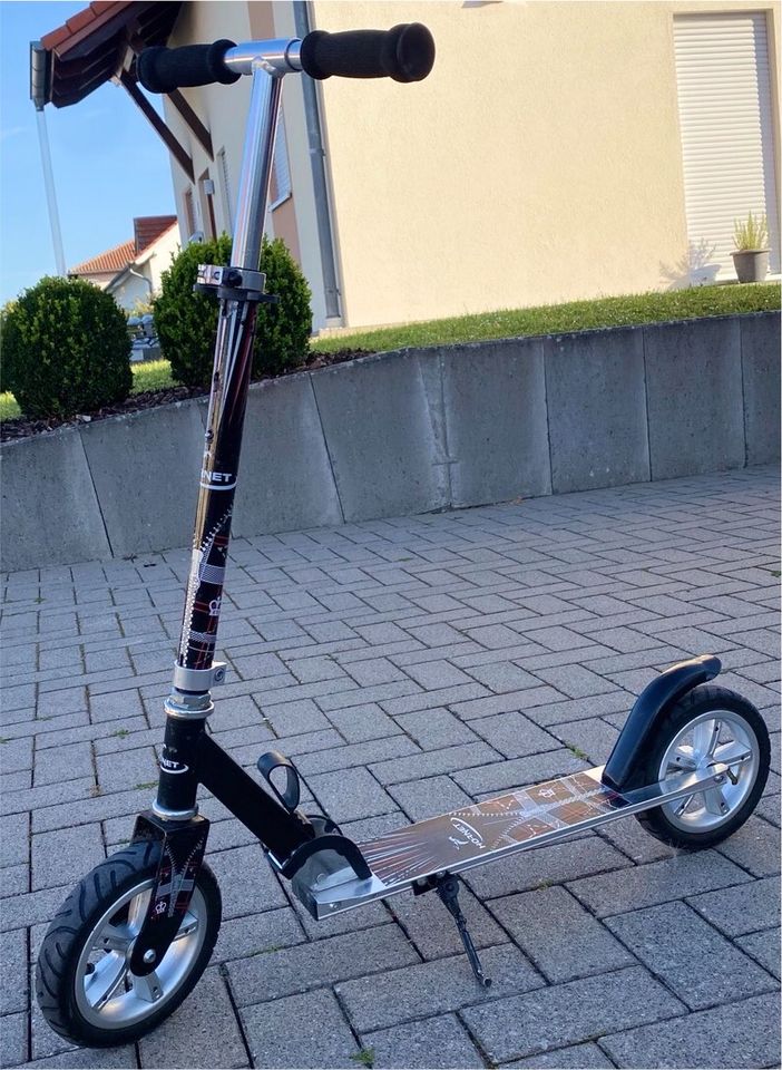 Scooter Tretroller Stuntscooter Hornet Schwarz/rot in Gersheim