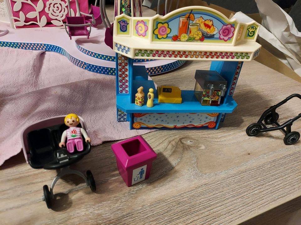 Playmobil Jahrmarkt Karussell Schaukel Verkaufsladen in Plön 