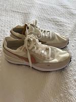 Nike Schuhe 38 neu Hamburg-Nord - Hamburg Langenhorn Vorschau