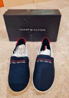 Neue Blau/Weiß/Rote Espadrilles in 43 von Tommy Hilfiger Hessen - Bad Emstal Vorschau