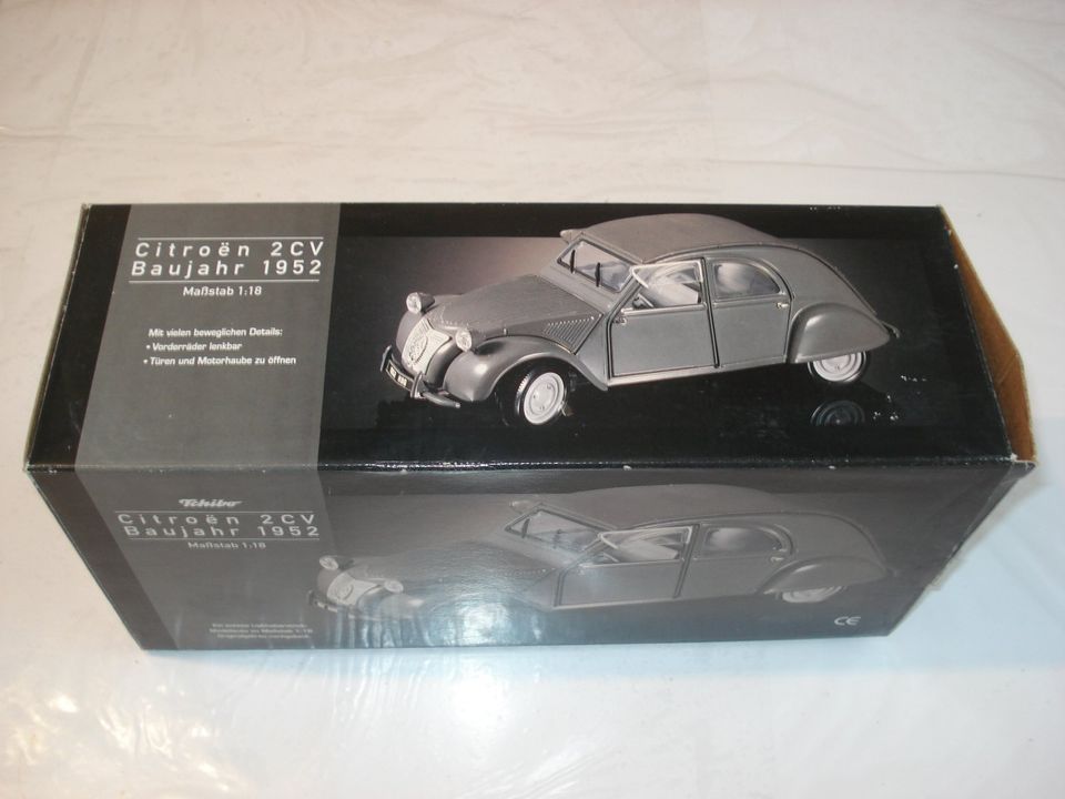 Citroen 2 CV Metall Modell 1:18 neuwertig OVP in Amstetten