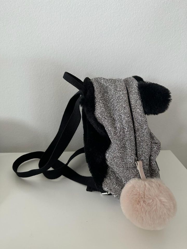 Zara Kids rucksack mit glitzer und flausch in Berlin