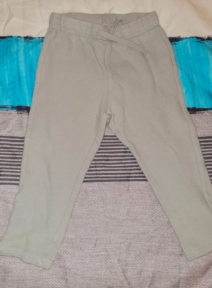 Sommerhose Baumwollehose H&M gr. 98 in Hannover