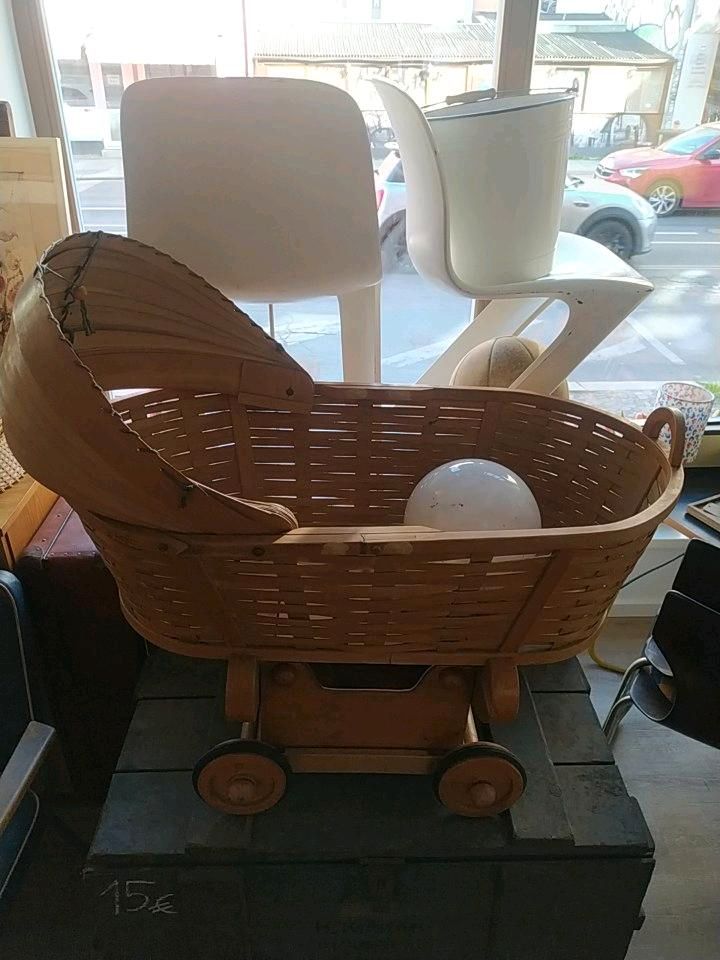 Stubenwagen Holz Wiege DDR Vintage Hellerau Bauhaus Baby in Leipzig