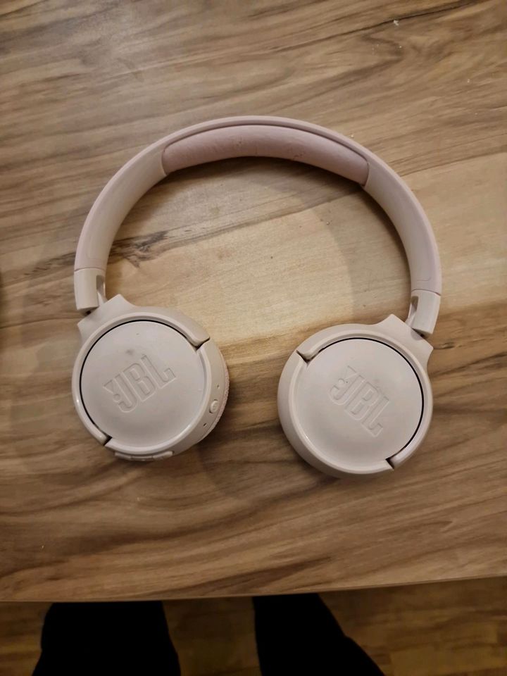 JBL tune 500BT Kopfhörer (Rosa) in Mannheim