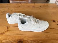 Neue Adidas Sneaker Größe 38 Nordrhein-Westfalen - Hückeswagen Vorschau