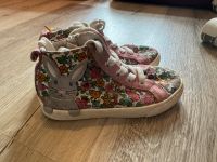 Mini Boden Sneakers Schuhe Blümchen \Hase , Gr. 29 Bochum - Bochum-Süd Vorschau