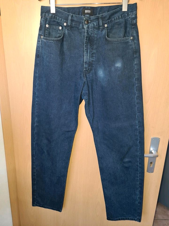 Boss Herren Jeans 34/30 in Oberhausen