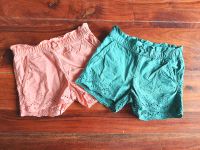 2 Shorts / kurze Hosen mit Lochprint Gr.110 Brandenburg - Werder (Havel) Vorschau