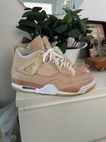 Jordan 4 Retro Shimmer W Gr. 40,5 mit OVP Nordrhein-Westfalen - Paderborn Vorschau