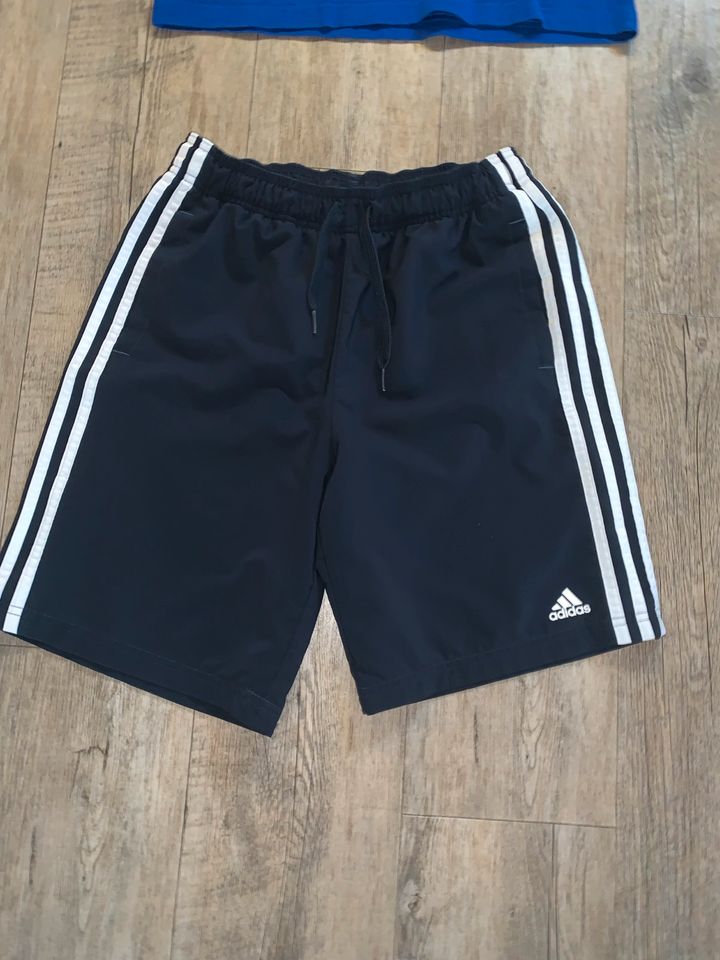 Adidas Sportset 164 in Riesa