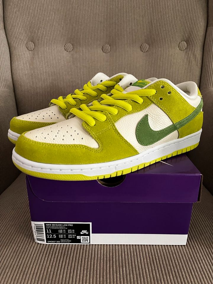 Nike Dunk Low SB Green Apple in 45 ungetragen ds in Osnabrück