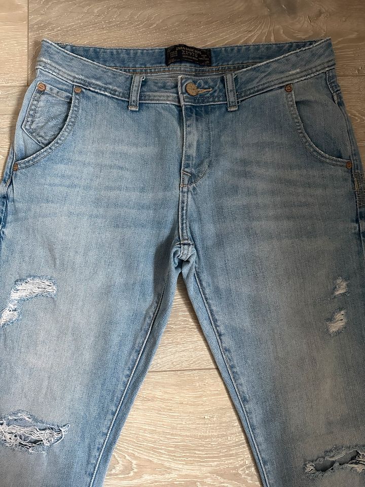 ZARA Jeans blau straight leg Gr. 36 S wie Neu in Lambsheim
