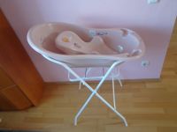 Baby Badewanne mit Aufsatz und Gestell wie NEU! Nordrhein-Westfalen - Düren Vorschau