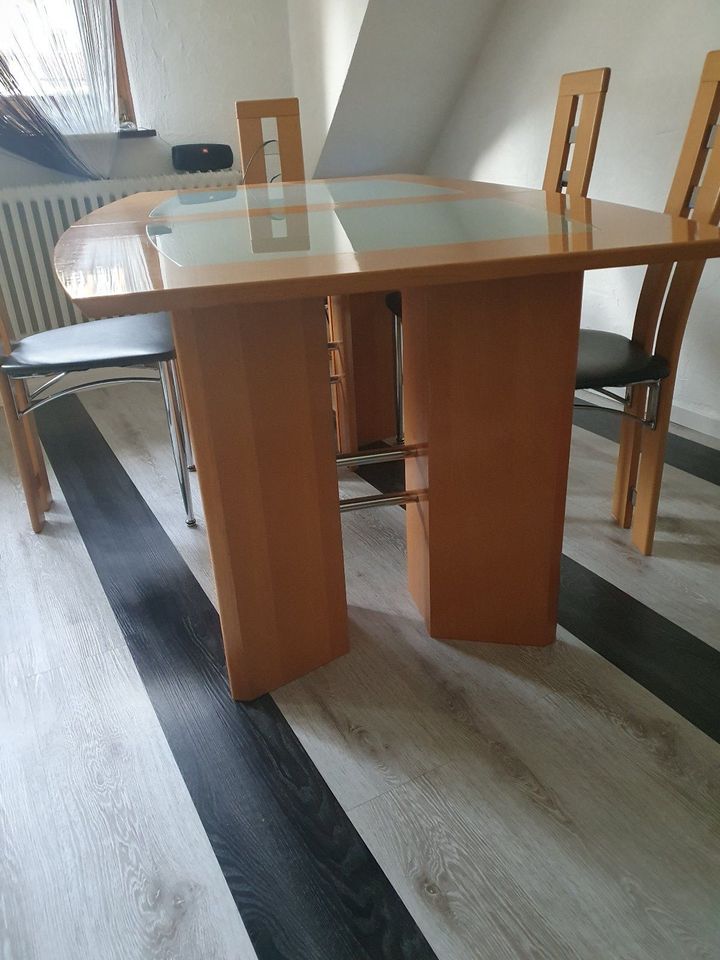 Esszimmergruppe Tisch mit 5 Stühlen in Ravensburg