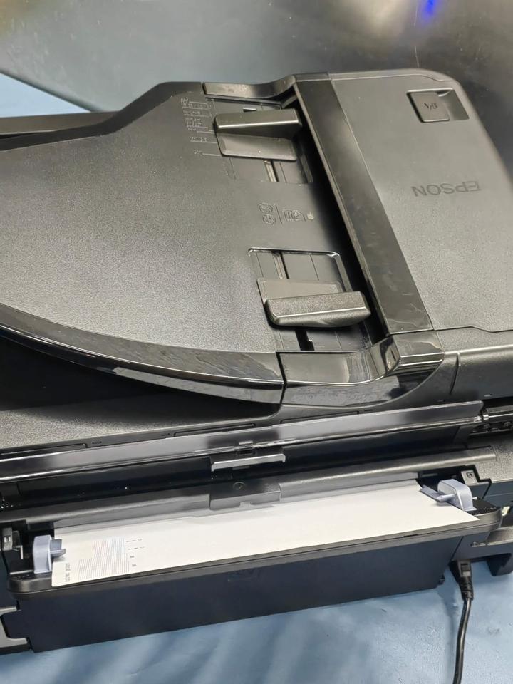 Epson WF-7610 - funktionsfähig - A3 Drucker, Scanner, Kopierer in Fürstenfeldbruck