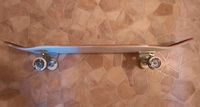 Skateboard ca. 80cm wie neu jetzt nur 60 €. Neupreis lag bei 100€ Hannover - Mitte Vorschau