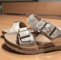 Schlupf Sandalen silber mit Schnallen 38 Bayern - Dietenhofen Vorschau
