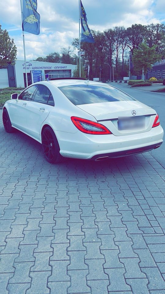 Verkaufe her ein mercedes CLS 350AMG PAKET 4 Matic in Cloppenburg