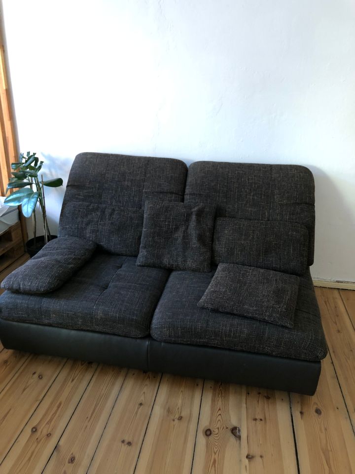 Couch ausklappbar + Eckteil in Berlin