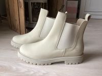 Boots beige Gr.41 neu Brandenburg - Paulinenaue Vorschau