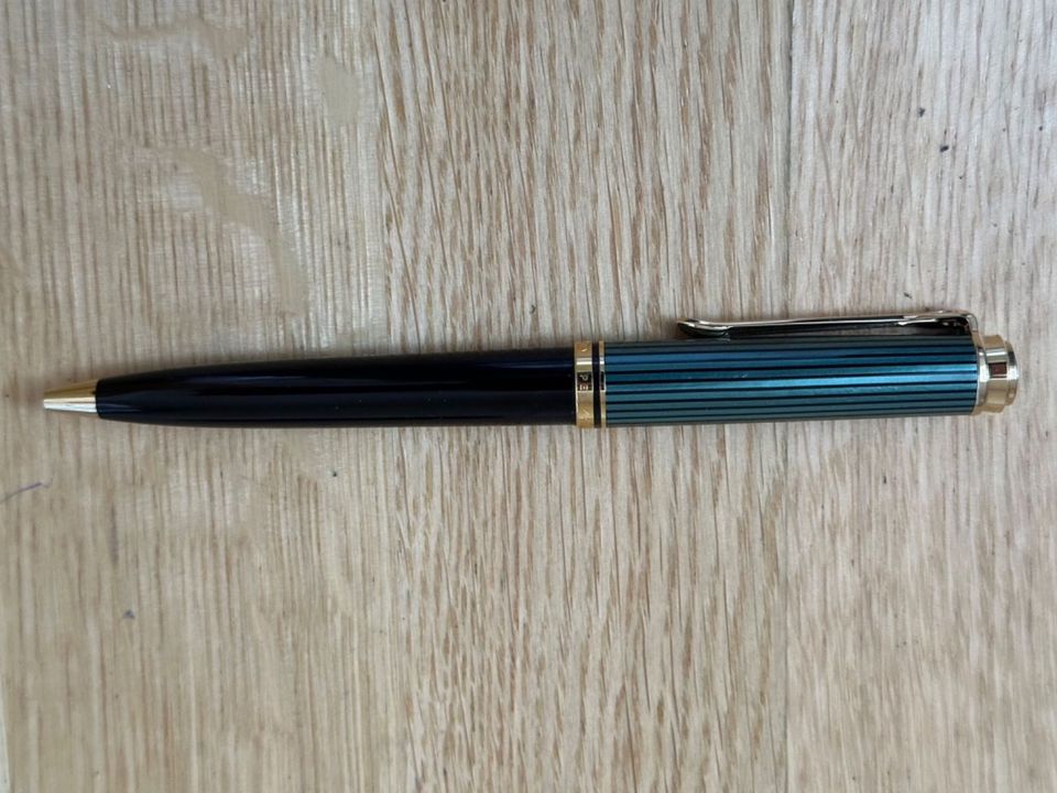 Pelikan: Kugelschreiber/Drehkugelschreiber Souverän K400 -NEU- in Baden-Baden