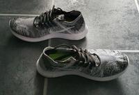 Nike Running Schuhe Gr. 38 Sachsen-Anhalt - Jeßnitz Vorschau