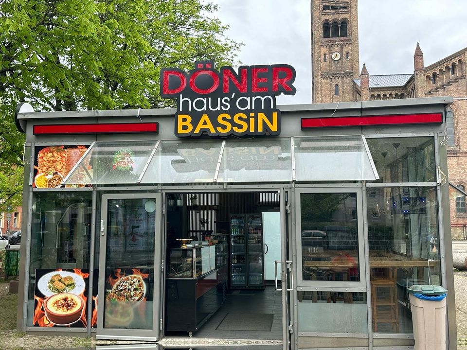 Eiscafé und Döner laden+ 2 laden Zu verkaufen in Berlin