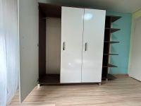 Paidi Kinderzimmer Kleiderschrank Kommode Regal braun/weiß Bayern - Gersthofen Vorschau