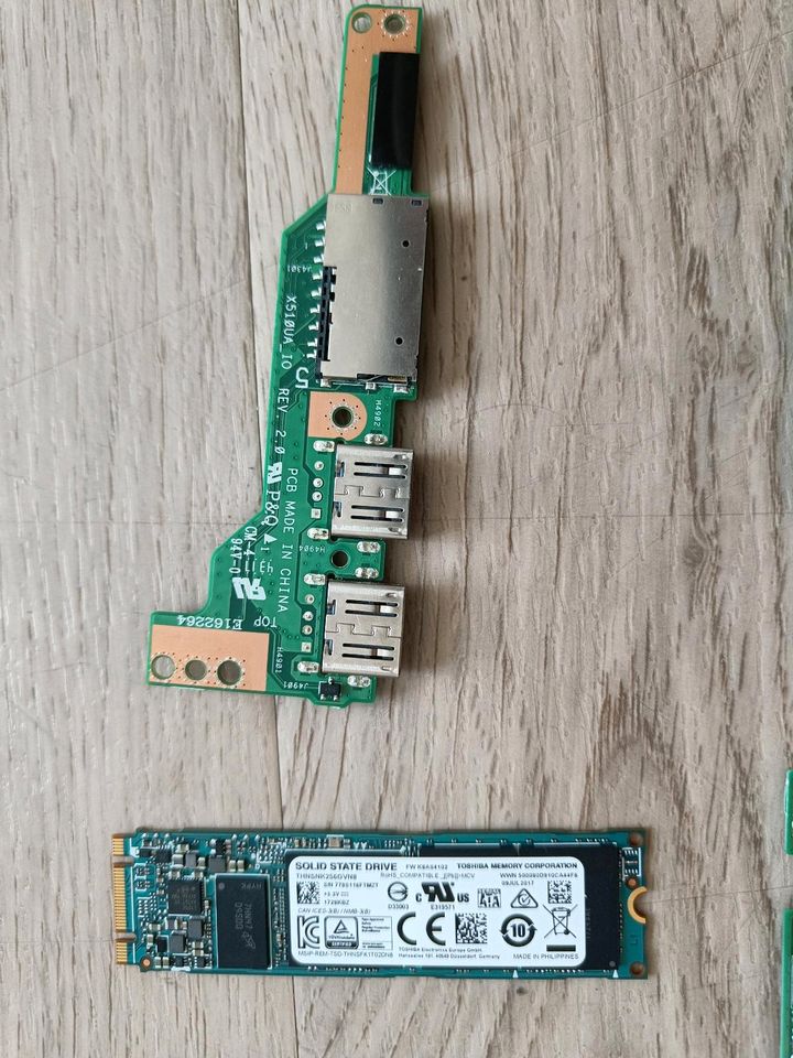 ASUS Vivobook R52U Mainboard mit Kühler RAM Mini SSD und Akku in Nürnberg (Mittelfr)