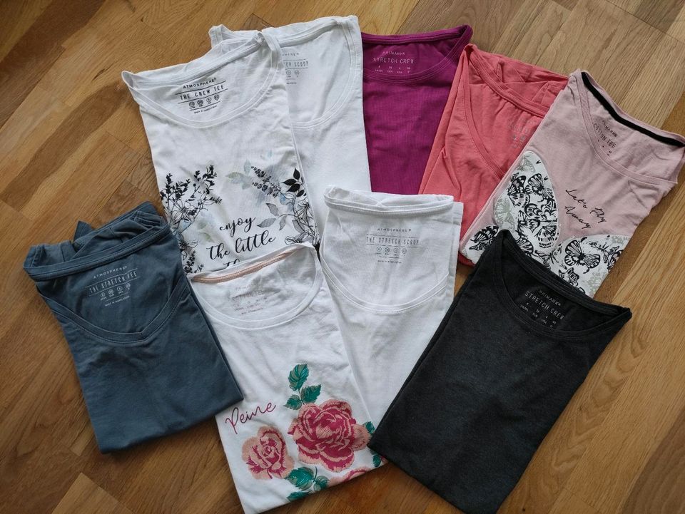 Damen T-Shirts, Oberteile, Kleidungspaket in Niederaichbach
