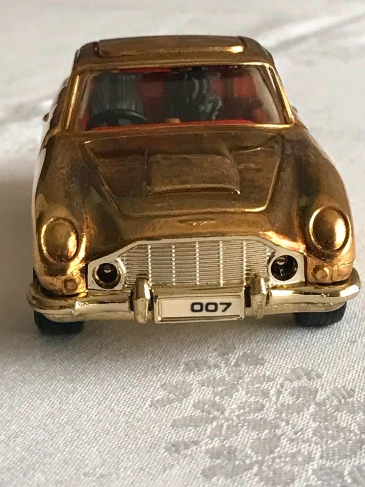 Sammlerstück  Aston Martin DB5 30th Anniversary GOLDFINGER 1:43 in Mühlheim am Main