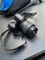 Nikon D3000 Spiegelreflexkamera mit Kamerarucksack von Hama Niedersachsen - Sassenburg Vorschau
