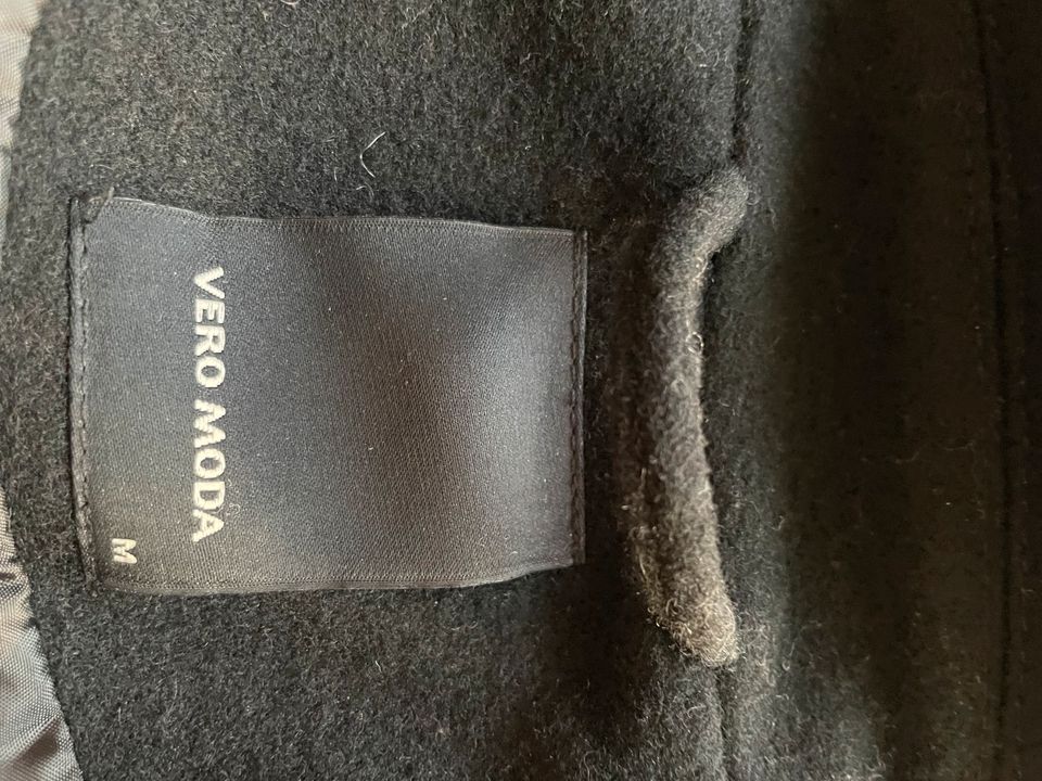 Vero Moda Winterjacke in Leverkusen