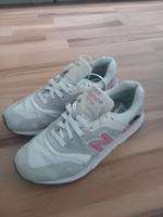 New Balance Sneaker weiß grau rosa 37,5 Nordrhein-Westfalen - Haltern am See Vorschau