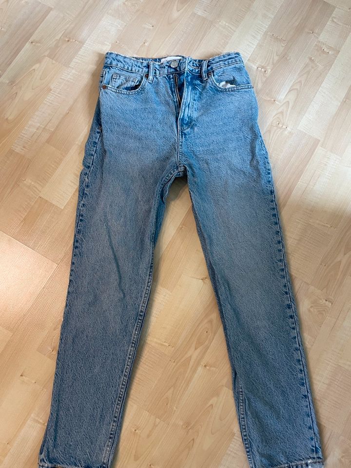 Zara Jeans in Schwentinental