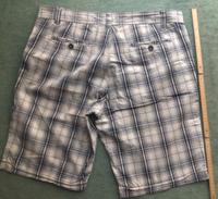 kurze Stoffhose beige mit Karo  Größe 52 Hessen - Groß-Gerau Vorschau