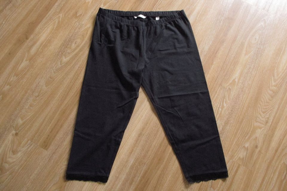 Caprilegging, schwarz, NEU, m.Spitze, Tchibo, Gr.48/50 in Hamburg