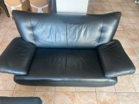 Echt Leder 2 Sitzer Couch+ Hocker schwarz Hessen - Gelnhausen Vorschau