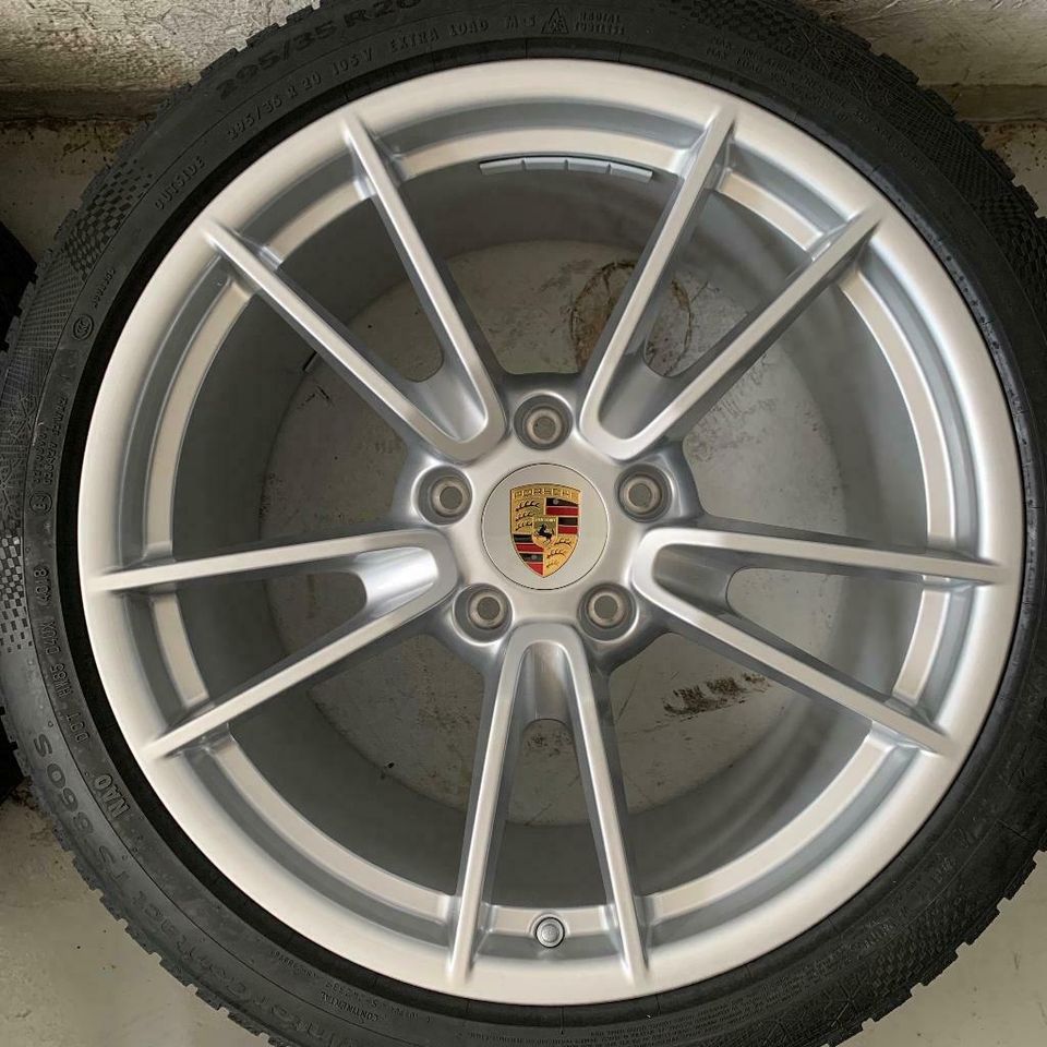 19" + 20" Orig. Porsche 992 Carrera S 4 4S Felgen Winterräder NEU in Efringen-Kirchen