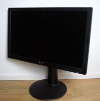 LG Flatron W2442PE-BF 24 Zoll Monitor - Top Zustand, wie neu! Nürnberg (Mittelfr) - Aussenstadt-Sued Vorschau